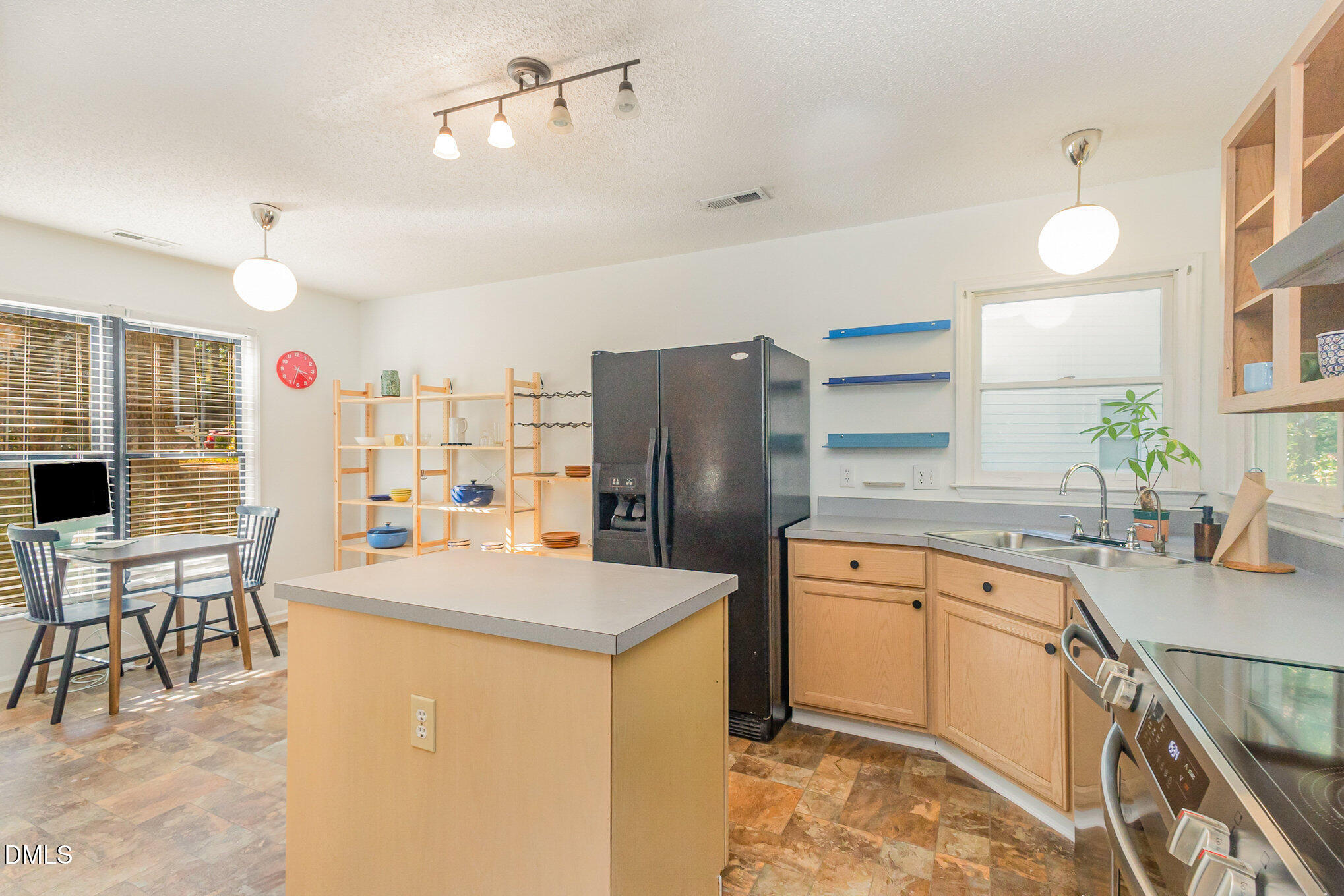 104 Forestchase Court Raleigh, NC 27603 - Photo 8 of 20 file_917