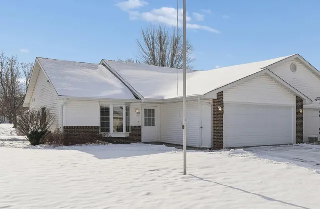 $300,000 | 2208 Cattail Way, Hudson, WI 54016