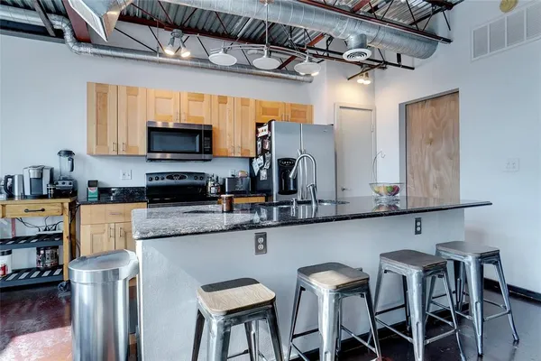 $3,400 | 3110 Thomas Avenue, Unit 739, Dallas, TX 75204