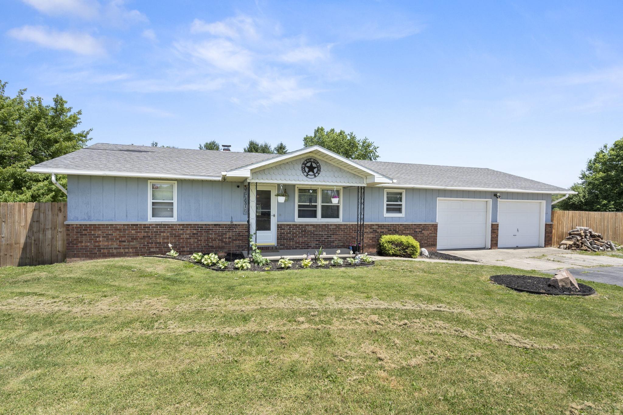 16802 Lima Road Huntertown, IN 46748 - Photo 3 of 29