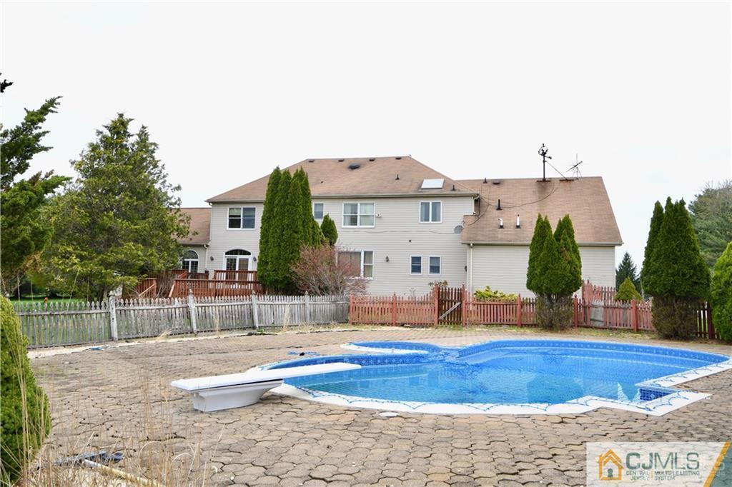 267 Summer Road Neshanic Station, NJ 08853 - Photo 3 of 25