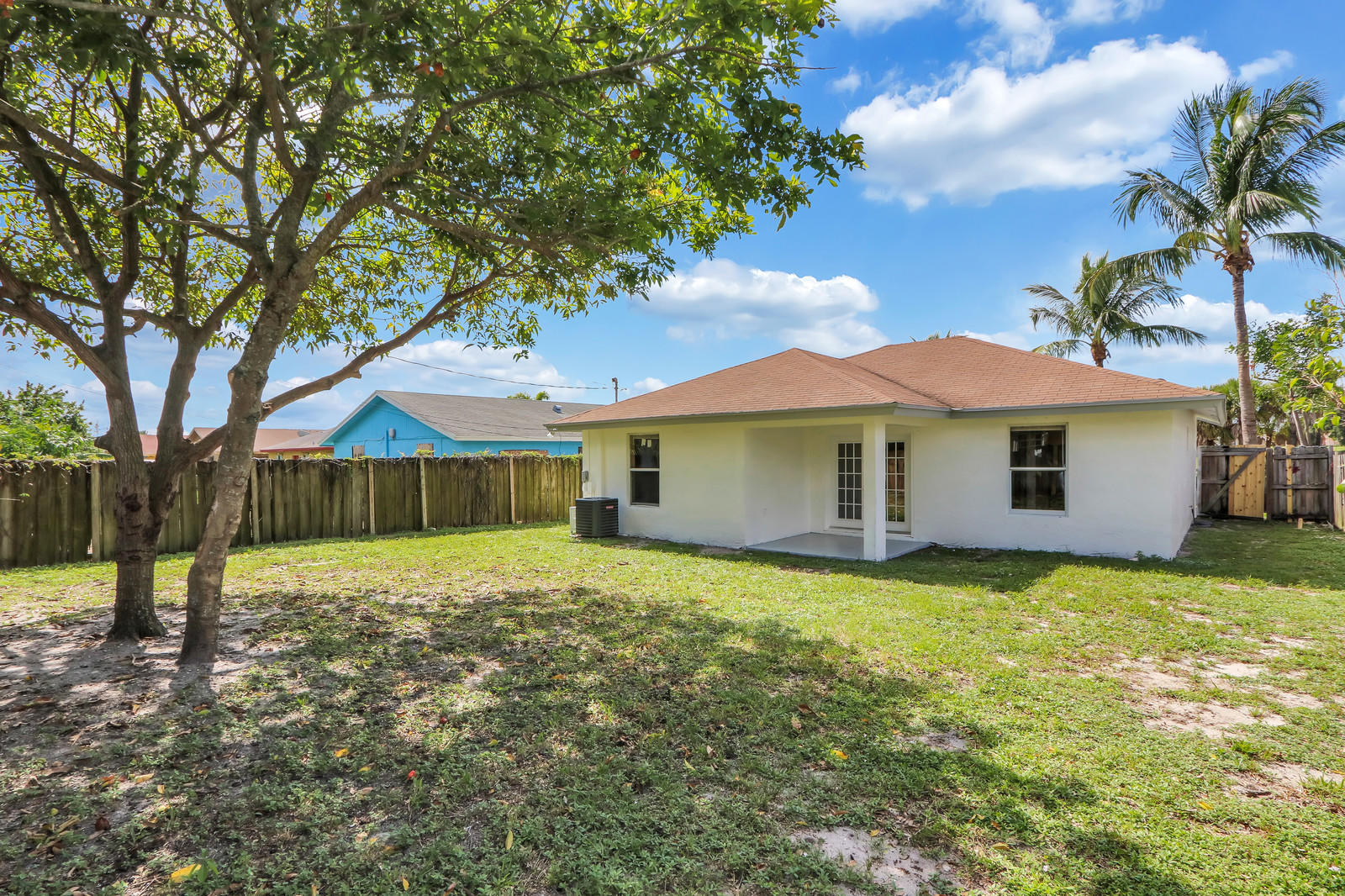 2520 R J Hendley Avenue Riviera Beach, FL 33404 - Photo 21 of 26 24_Image_24_of_26_mls