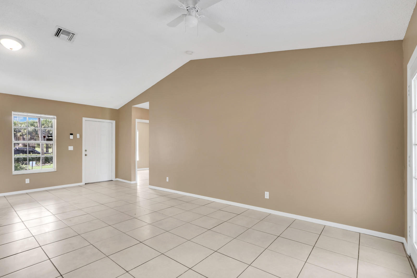 2520 R J Hendley Avenue Riviera Beach, FL 33404 - Photo 8 of 26 07_Image_7_of_26_mls