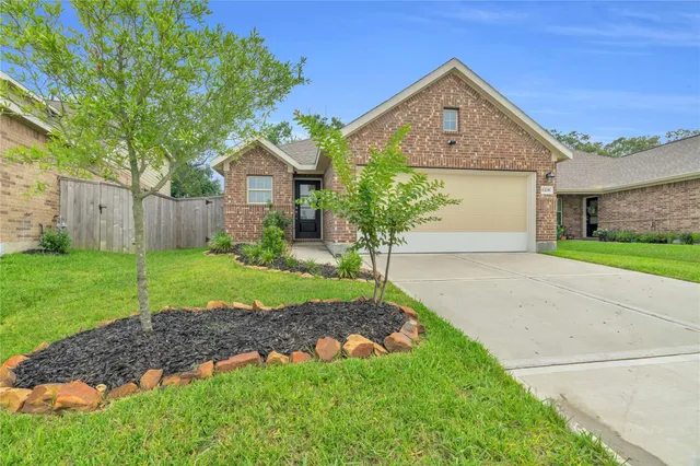 $2,150 | 6308 Astoria Park Lane, Porter, TX 77365