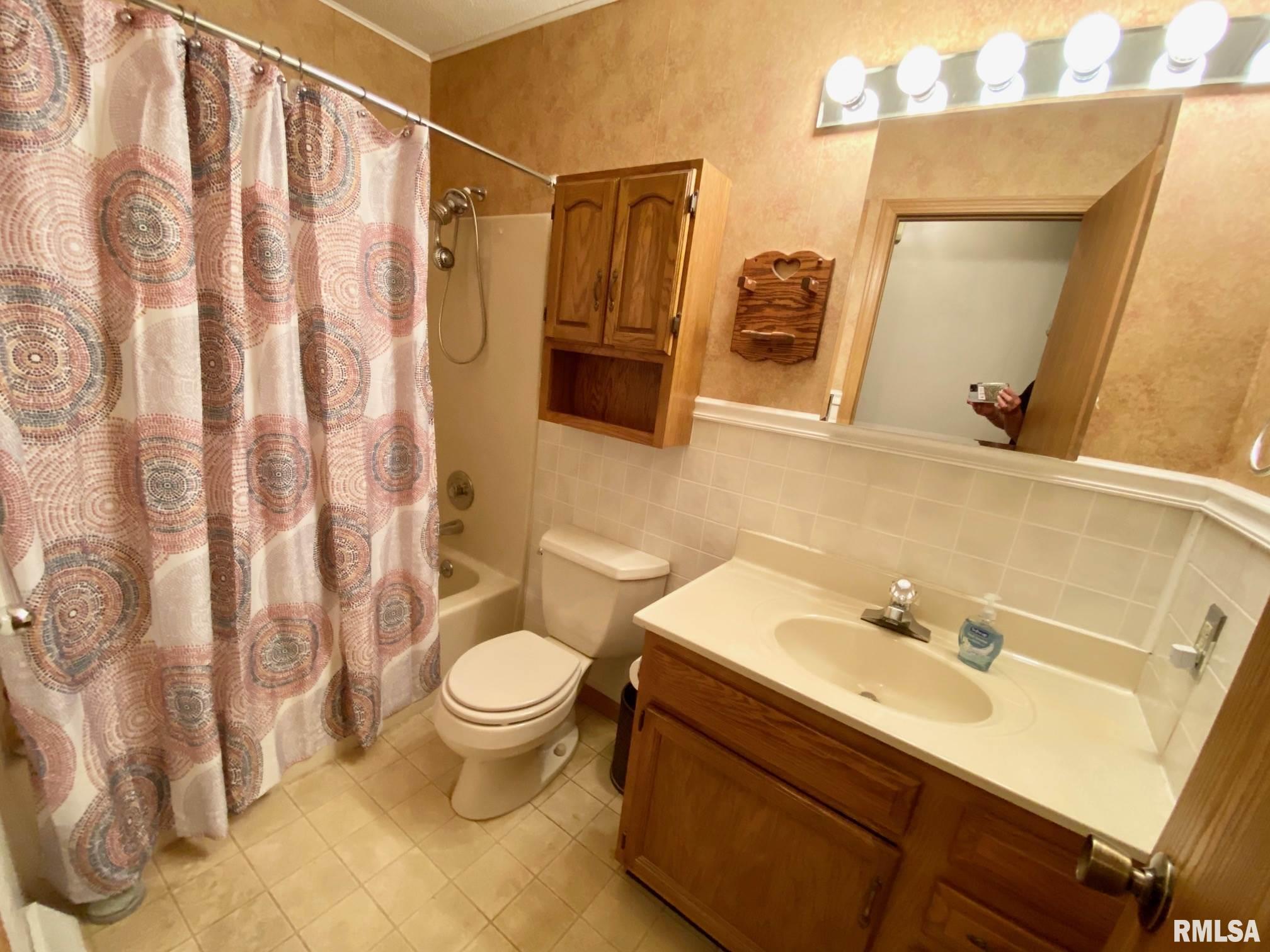 3016 Stokebridge Road Springfield, IL 62702 - Photo 14 of 22