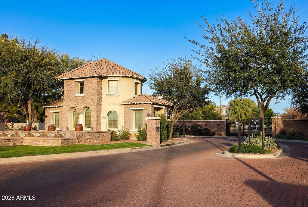 1711 East Chelsea Lane Gilbert, AZ 85295 - Photo 1 of 38 1