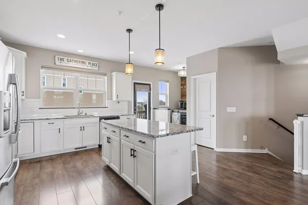 $395,000 | 15452 Eames Way, Apple Valley, MN 55124