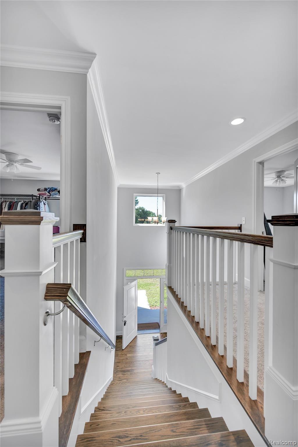 795 East Long Lake Road Troy, MI 48085 - Photo 20 of 32 19 Upstairs.jpg