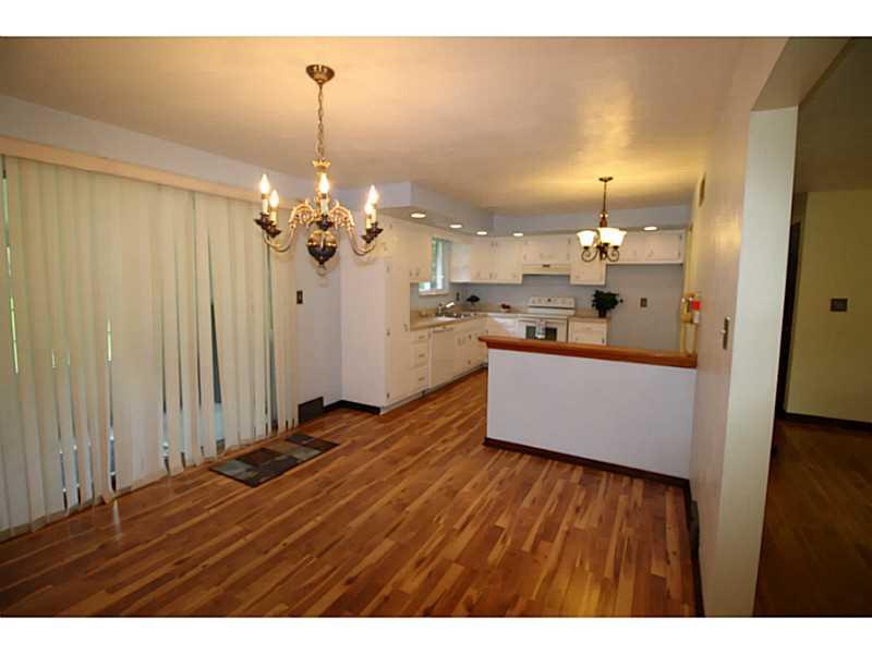 5530 Gibson Road Gibsonia, PA 15044 - Photo 4 of 14 Dining Room.