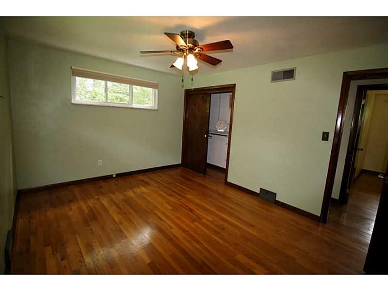 5530 Gibson Road Gibsonia, PA 15044 - Photo 7 of 14 Master Bedroom. Hardwood floors