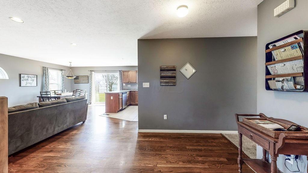 5419 Refugee Road Southwest Pataskala, OH 43062 - Photo 5 of 49