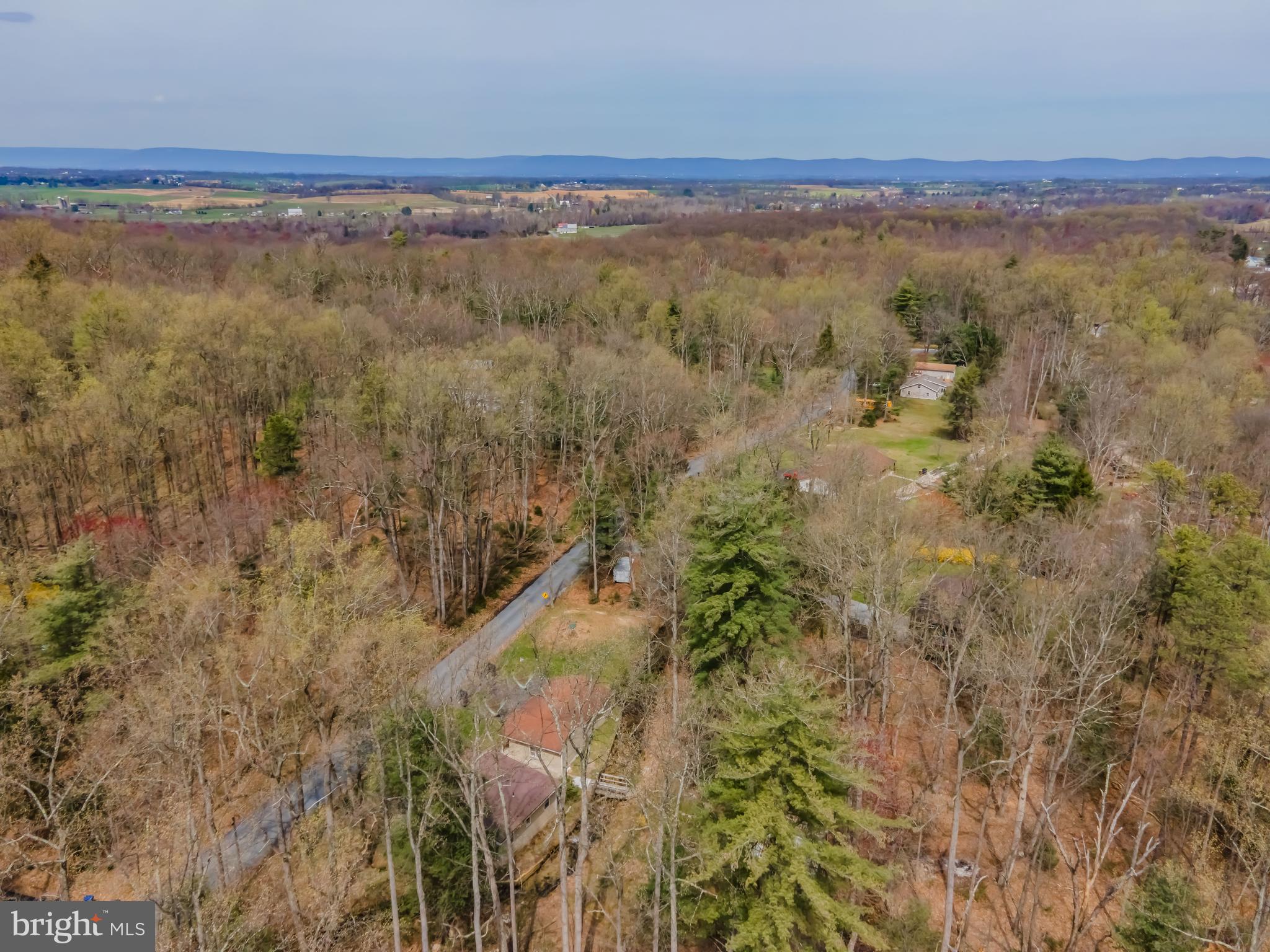 159 Cold Springs Road Carlisle, PA 17015 - Photo 2 of 36 Gallery Image 2