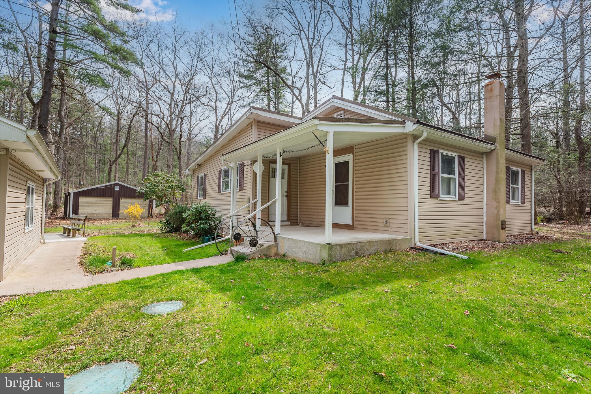 159 Cold Springs Road Carlisle, PA 17015 - Photo 6 of 36 Gallery Image 6