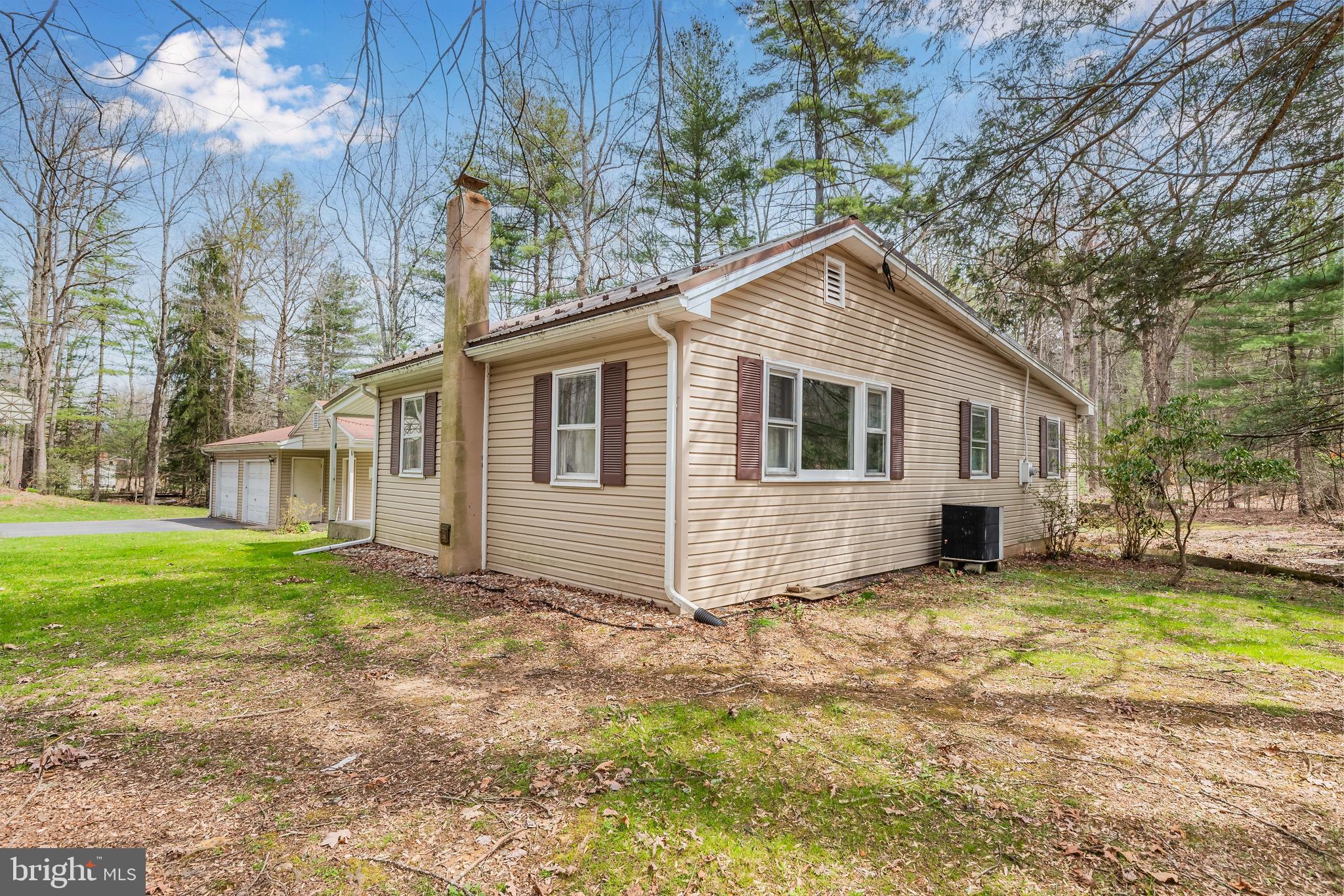 159 Cold Springs Road Carlisle, PA 17015 - Photo 7 of 36 Gallery Image 7