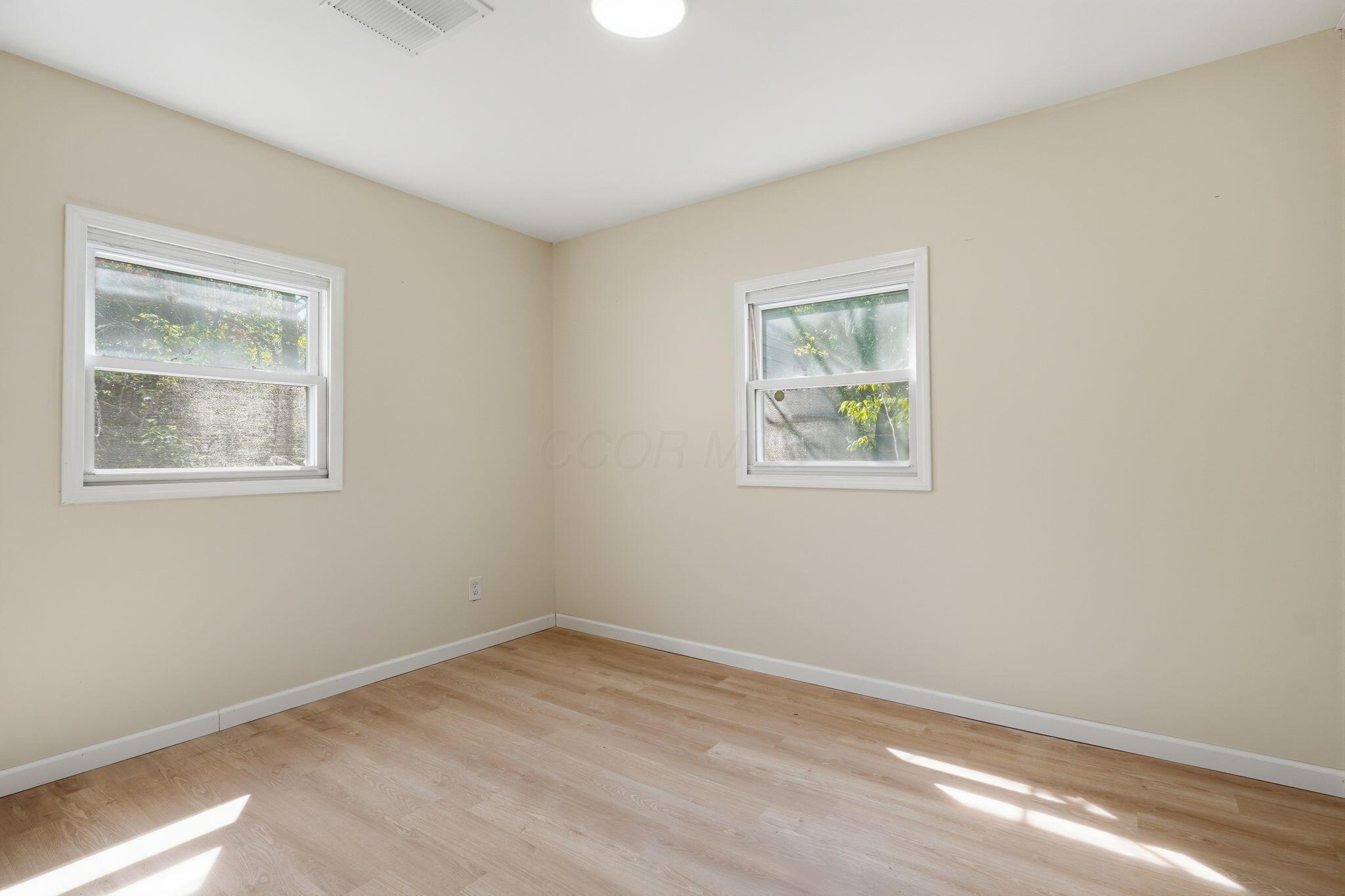 1074 South James Road Columbus, OH 43227 - Photo 16 of 35 21-web-or-mls-1074-s-james-rd