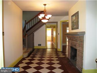 112 North Providence Road Wallingford, PA 19086 - Photo 3 of 12