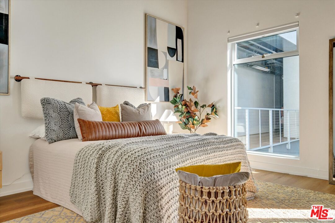 645 West 9th Street, Unit 741 Los Angeles, CA 90015 - Photo 17 of 34