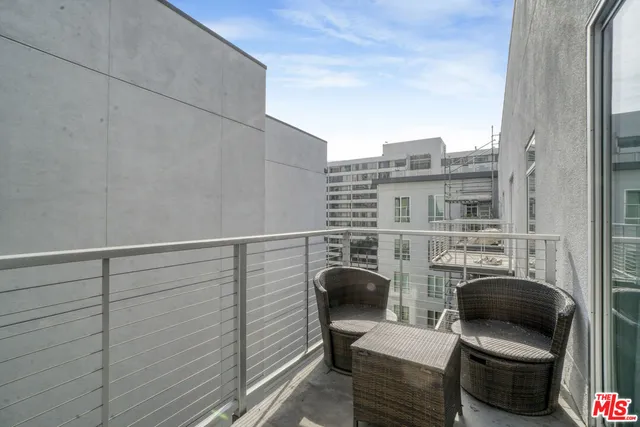 $435,000 | 645 West 9th Street, Unit 741, Los Angeles, CA 90015