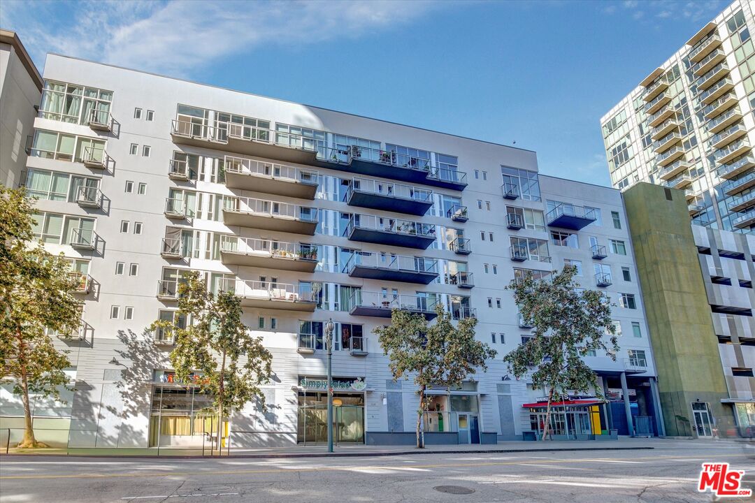 645 West 9th Street, Unit 741 Los Angeles, CA 90015 - Photo 23 of 34