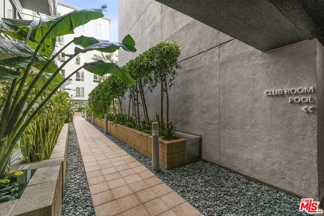 $435,000 | 645 West 9th Street, Unit 741, Los Angeles, CA 90015