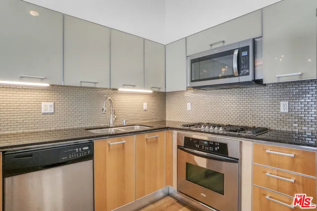 $435,000 | 645 West 9th Street, Unit 741, Los Angeles, CA 90015