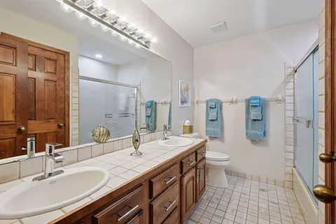 $950,000 | 11824 Welters Way, Eden Prairie, MN 55347