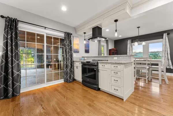 $775,000 | 44 Bantam Lake Heights, Morris, CT 06763