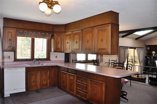 83 Juniper Ridge Road Westwood, MA 02090 - Photo 6 of 12 Gallery Image 6