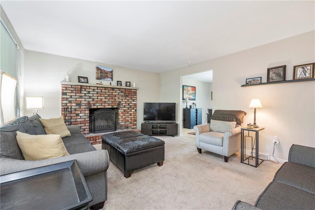 185 Lindley Road Canonsburg, PA 15317 - Photo 3 of 26 Gallery Image 3