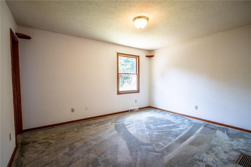 186 Riemer Road Sarver, PA 16055 - Photo 9 of 25 an empty room with windows
