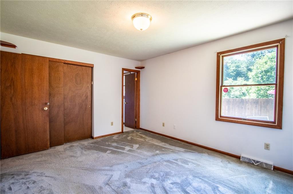 186 Riemer Road Sarver, PA 16055 - Photo 10 of 25 an empty room with windows