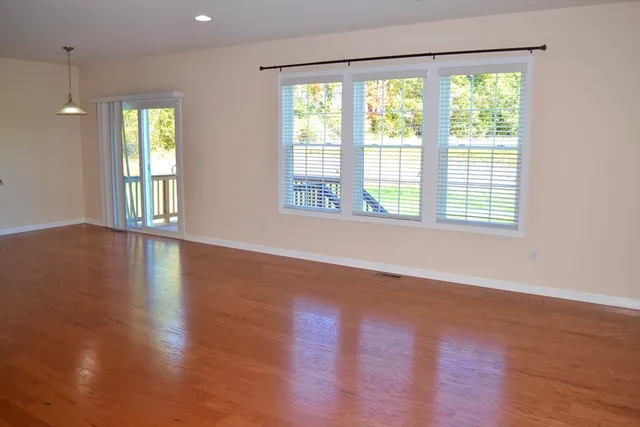 $4,500 | 8 Spicebush Court, Hopkinton, MA 01748