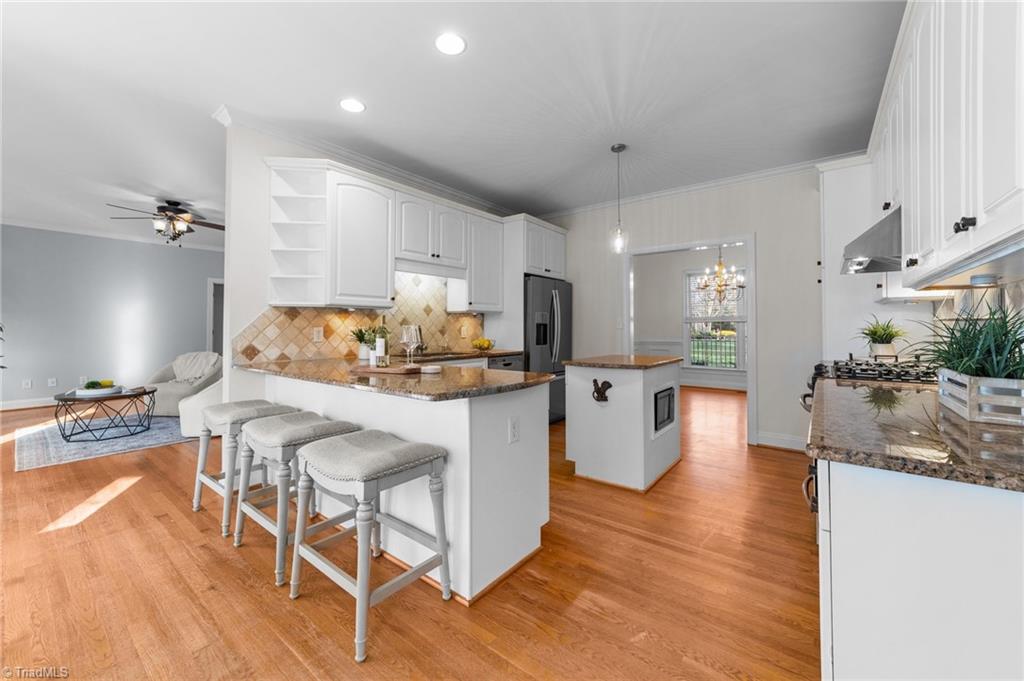 8403 Creeks Edge Court Oak Ridge, NC 27310 - Photo 9 of 23