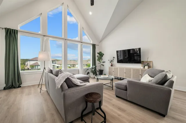 $4,200 | 997 Sage Thrasher Circle, Dripping Springs, TX 78620