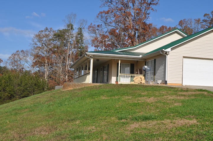 2022 Grey Ridge Road Maryville, TN 37801 - Photo 5 of 17 Gallery Image 5