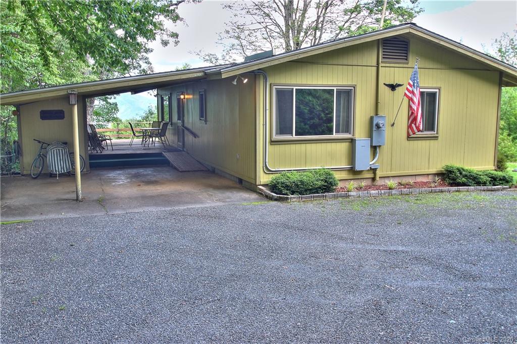 72 High Point Road Whittier, NC 28789 - Photo 3 of 35 Gallery Image 3