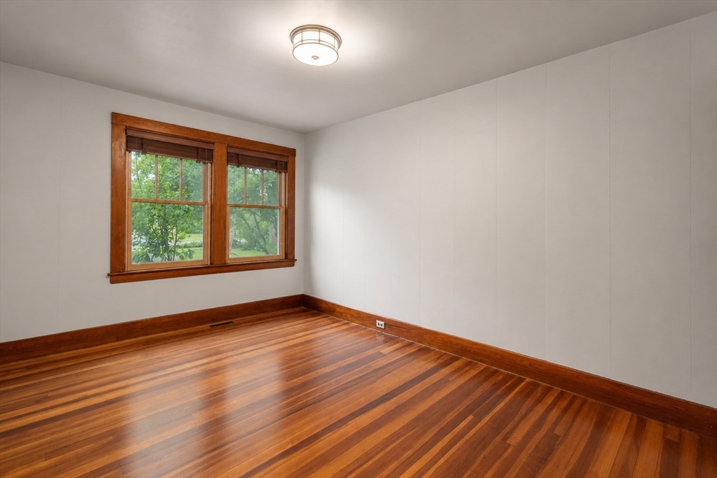 18 Shears Street Wrentham, MA 02093 - Photo 31 of 42