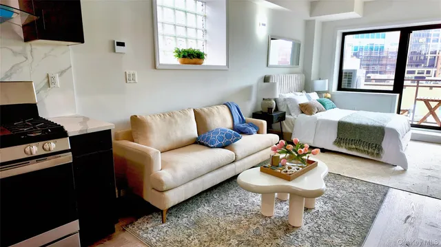 $768,000 | 9730 64th Avenue, Unit 3C | Rego Park