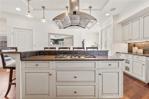 $11,500 | 1077 10th Street, Hermosa Beach, CA 90254