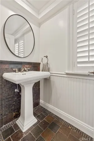 $11,500 | 1077 10th Street, Hermosa Beach, CA 90254