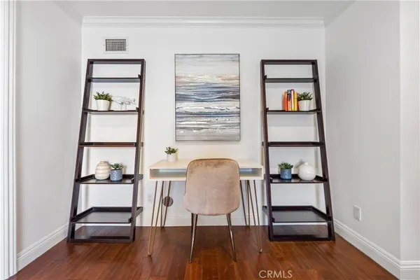 $11,500 | 1077 10th Street, Hermosa Beach, CA 90254