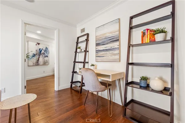 $11,500 | 1077 10th Street, Hermosa Beach, CA 90254