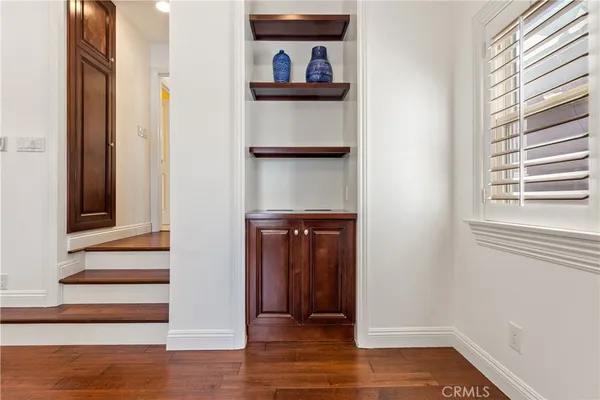 $11,500 | 1077 10th Street, Hermosa Beach, CA 90254