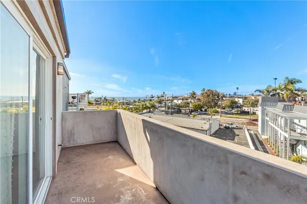 $11,500 | 1077 10th Street, Hermosa Beach, CA 90254
