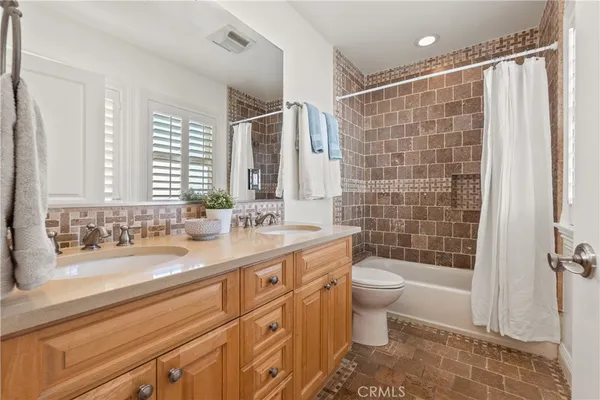 $11,500 | 1077 10th Street, Hermosa Beach, CA 90254