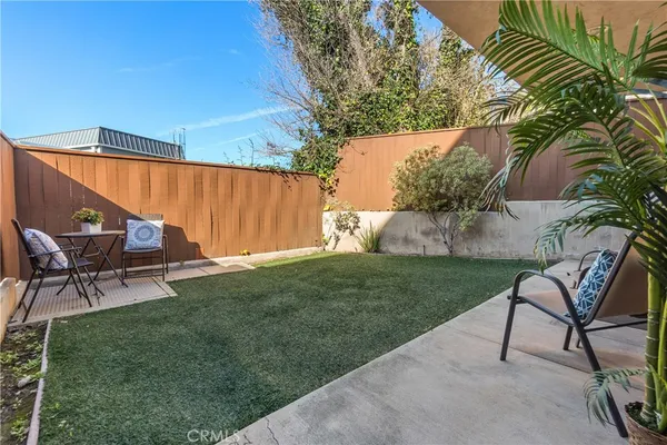 $11,500 | 1077 10th Street, Hermosa Beach, CA 90254