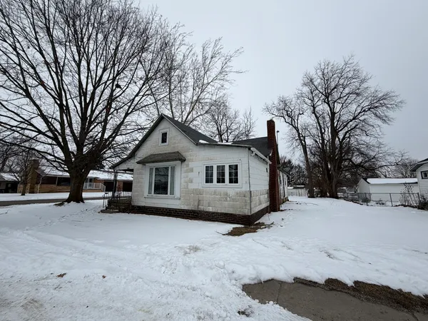 $28,000 | 121 Mc Kinley Street, Westville, IL 61883