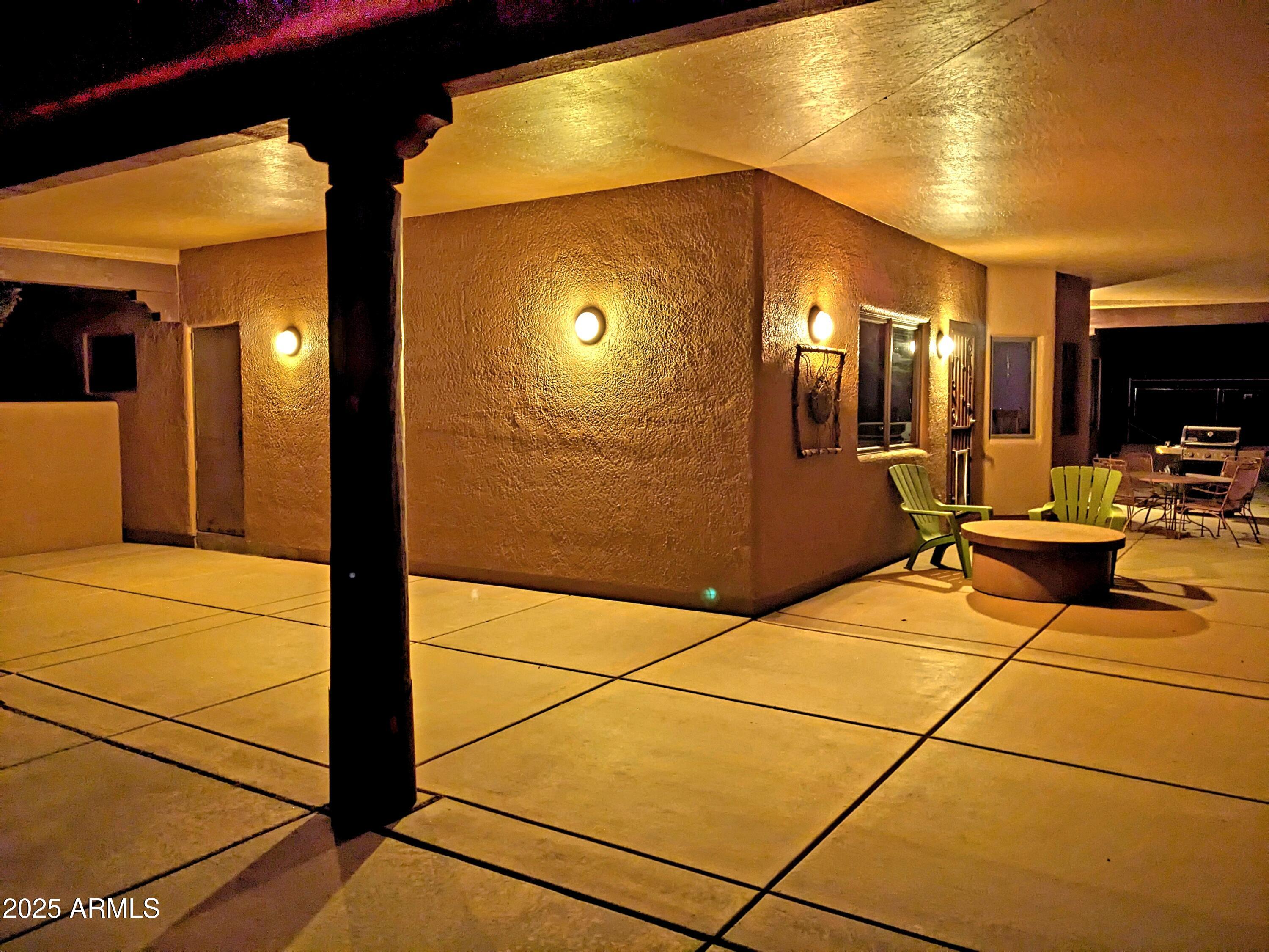 8765 South Airstrip Road Hereford, AZ 85615 - Photo 30 of 47 a view of a balcony
