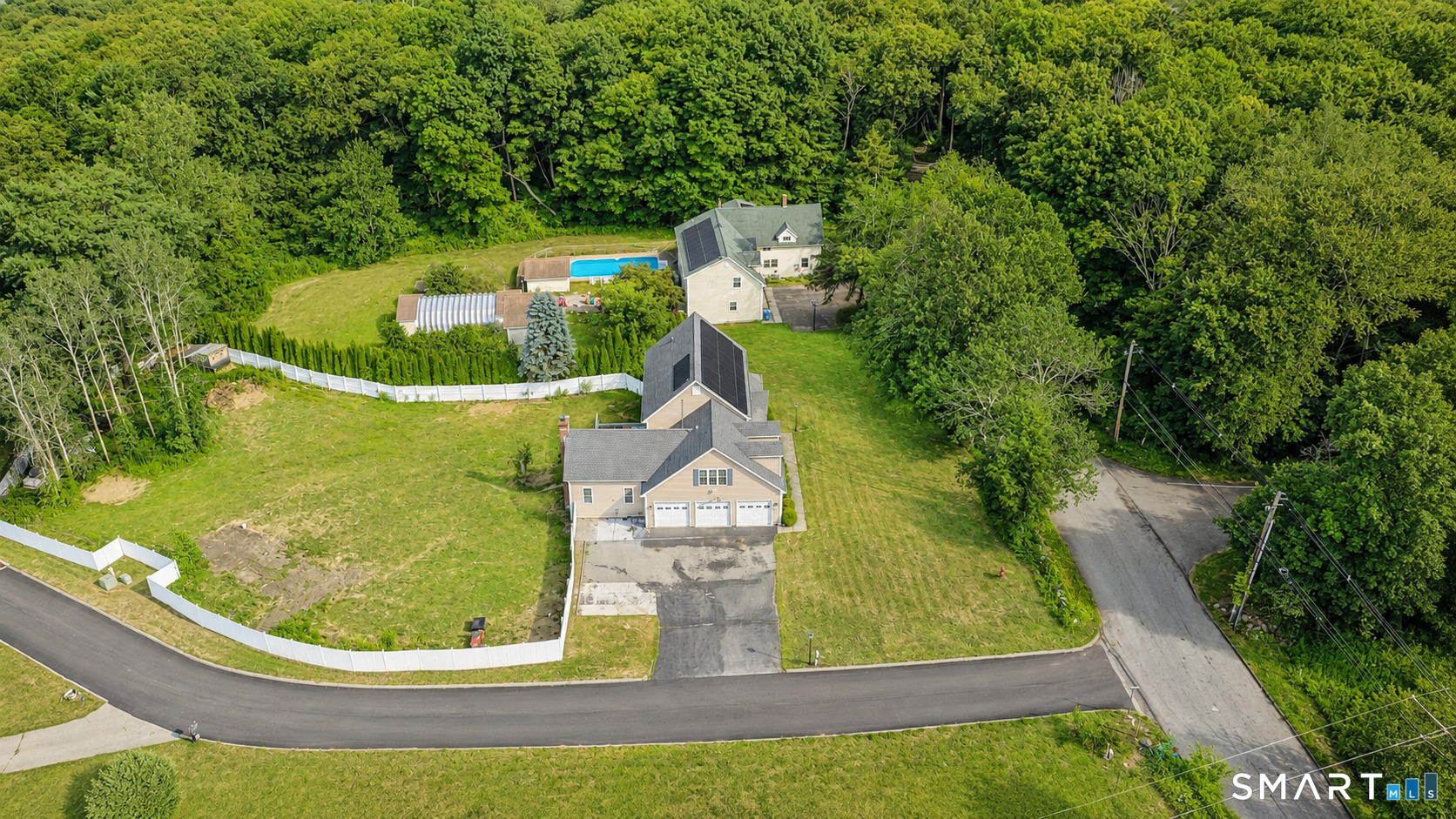 3 Old Oak Road Norwich, CT 06360 - Photo 5 of 32