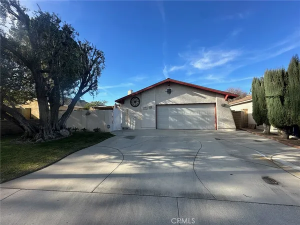 $710,000 | 23509 VÃa Chantilly, Valencia, CA 91355